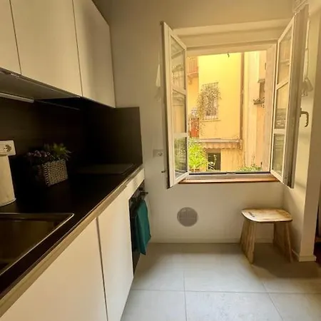 Appartement Splendido In Via Madonnina, Zona Brera Milaan