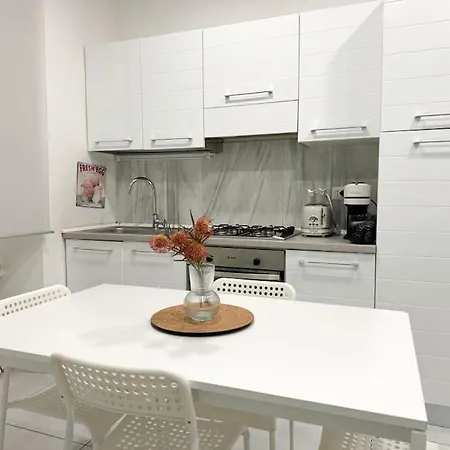 100 Mt Da Stazione - Bilocale Apartment *