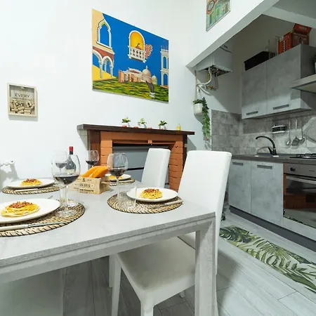 Art Design - Center Lägenhet Milano