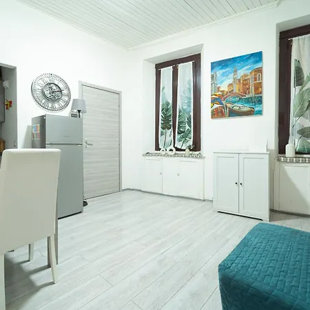 Art Design - Center * Milano