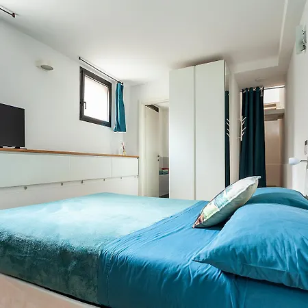 Duplex Luminoso In Zona Residenziale *