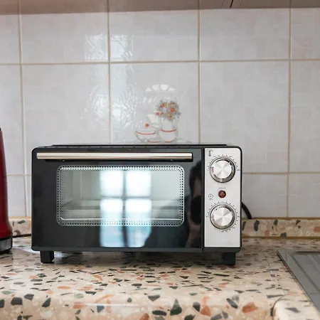 Elegant Near Metro Porta Romana,3 Fermate Subway-stop A Duomo, Wifi-netflix Free Apartment *