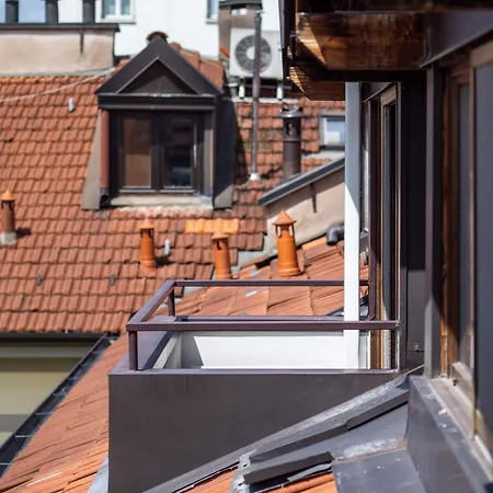 Keys Of Italy - Umbria 50 Your Modern Hut