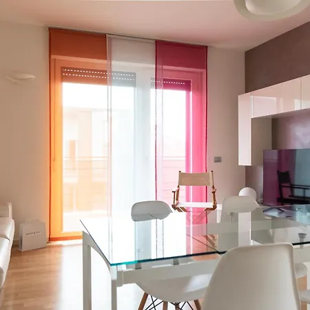 Youhosty - Savona 122 *