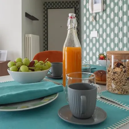 Castaldi Charming Suite-hosted By Sweetstay شقة