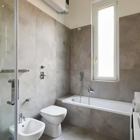 Apartment Duomo-fiera - Five Stars Milanese Style By Halldis Milan