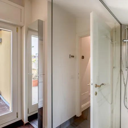 Allegroitalia Penthouse Montenapoleone * Milán