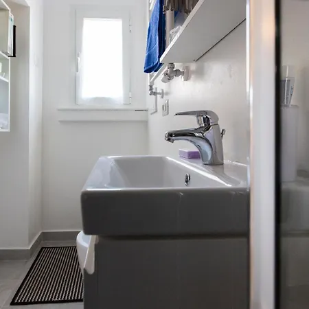 Commenda White Mailand