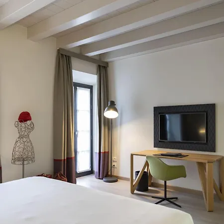 Hotel Savona 18 4*