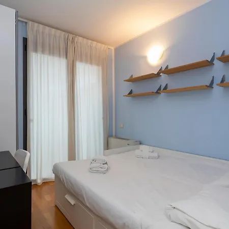Xenia - Spacious Three-room 10 Min From Linate