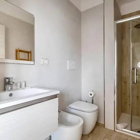 Brand New 3 Bedrooms In Navigli Area Lejlighed *