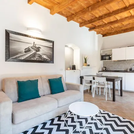 Apartment - Alzaia Naviglio Grande *