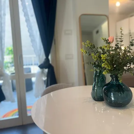 Regina In Melegnano - Wifi, Breakfast Box And Terrace *