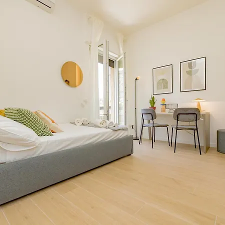 Comfy & Chic Near Universita Iulm & Famagosta-ideal For Work Daire Milano