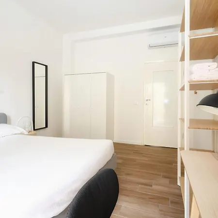 Joivy Welcoming 3-bed Flat Near Mudec Museum * ميلان