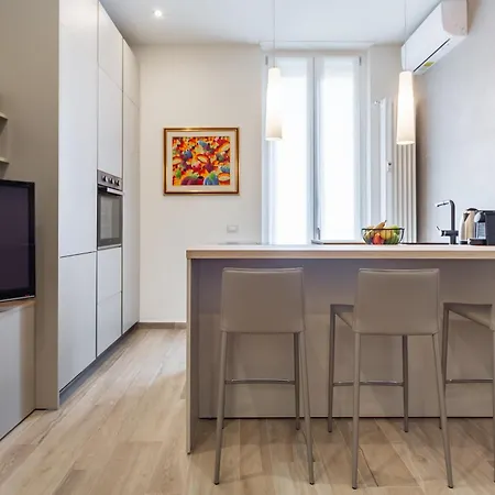 Elegante E Silenzioso- Luce Apt. Vt37 アパート ミラノ