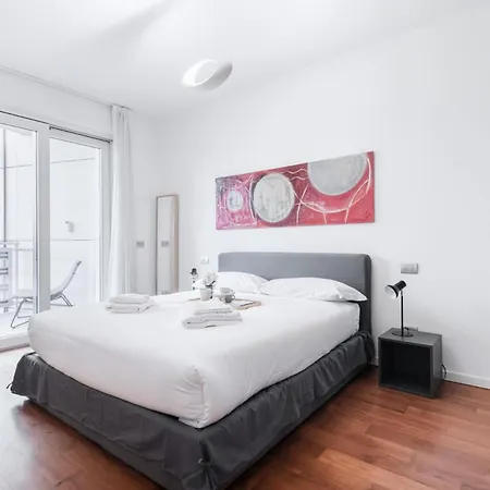 Easylife-appartamento Con Terrazzo In Porta Romana Appartamento Milano