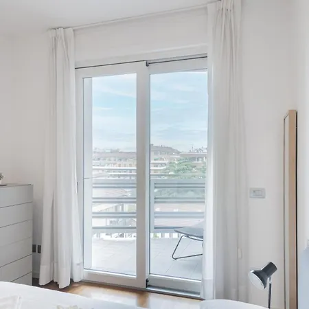 Appartamento Easylife-appartamento Con Terrazzo In Porta Romana Milano