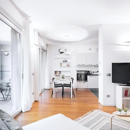 Easylife-appartamento Con Terrazzo In Porta Romana Appartamento Milano