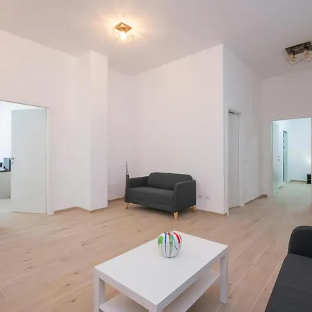 Casa Sforza Ieo Milão