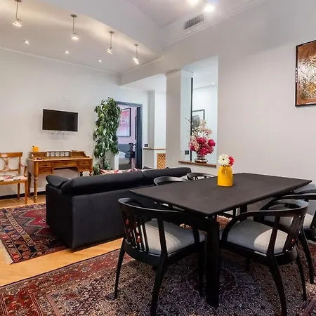 Homeby, Simonetta Porta Romana 아파트