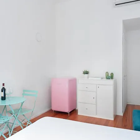 New! Lovely & Friendly In Center C מילאנו