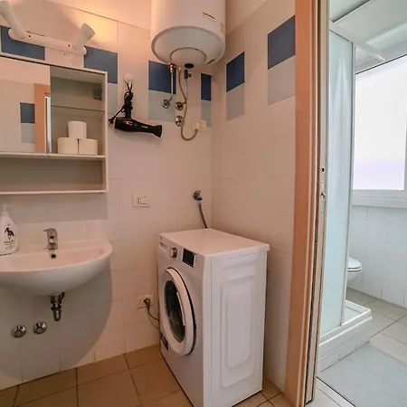 Apartamento Bb Pantelleria7 Comodo Centro Citta Milán