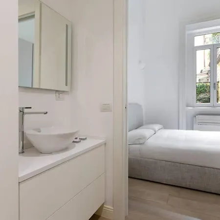 Luxury Duplex Corso Magenta 3pax-wifi Lägenhet