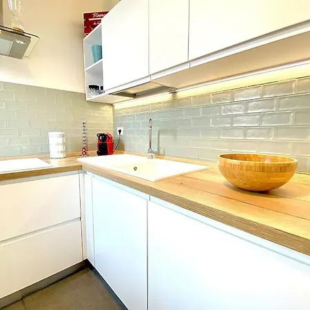 Junior Apartment *