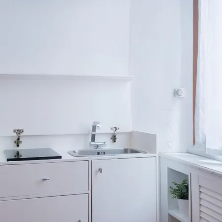 New! Lovely & Friendly In Center D *