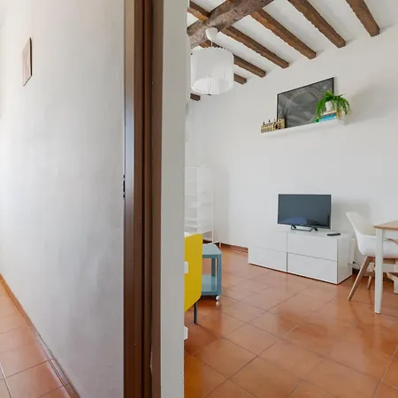 Guesthost - Savona District Comfy Appartement *