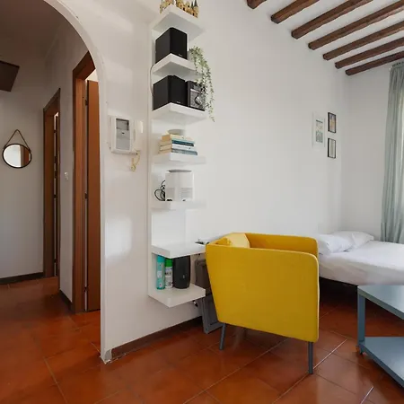 Guesthost - Savona District Comfy Appartement