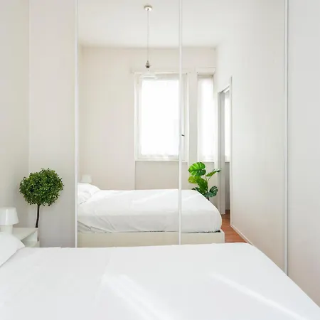 White & Beauty In Center *