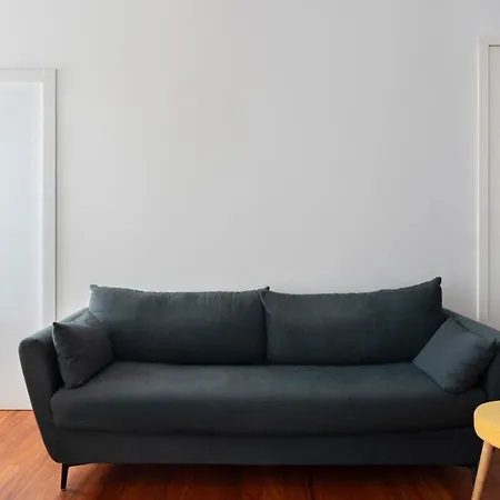 White & Beauty In Center Apartment Milan