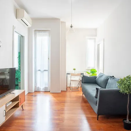 Apartment White & Beauty In Center