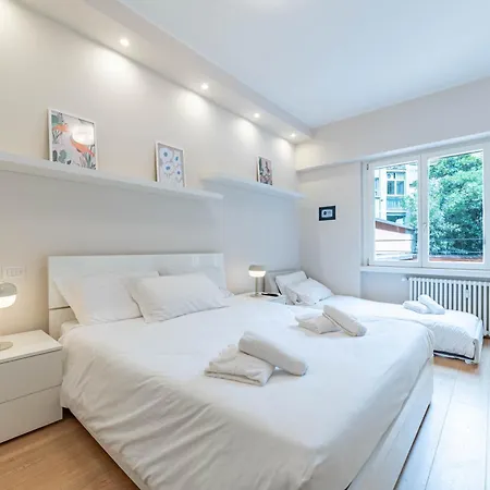 500 M From Corso Sempione, Close To Metro M5 * Milano