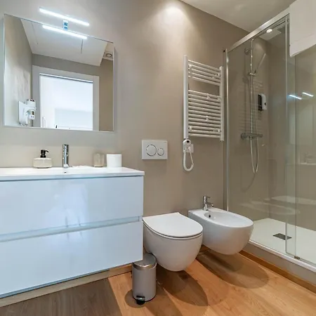 500 M From Corso Sempione, Close To Metro M5 Milano