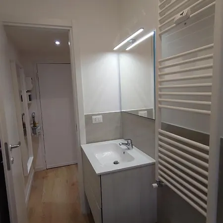 Moderno Monolocale Zona Porta Romana - Insubria 1pdx Apartment Milan