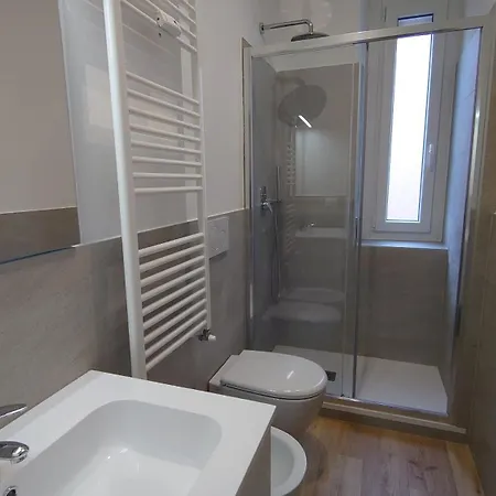 Moderno Monolocale Zona Porta Romana - Insubria 1pdx Apartment *