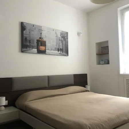 Missori Rose Garden View Apartment Milan