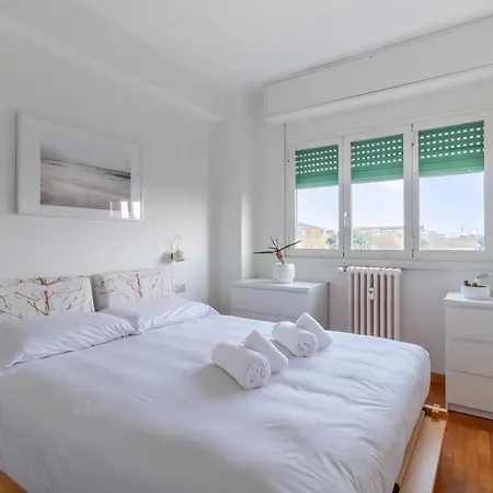 Trilocale In Via Pogatschnig 40 -- San Siro-rho Fiera-duomo Milaan
