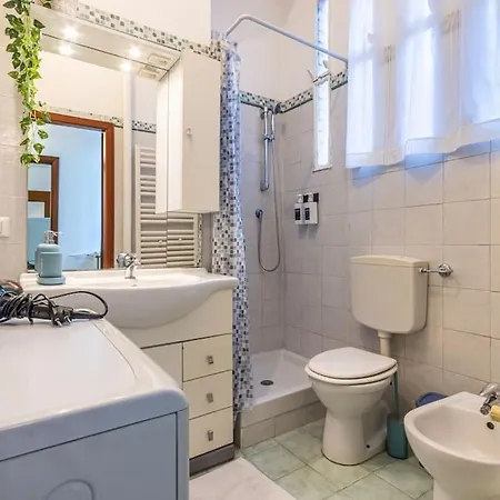 Myahouse Apartment *