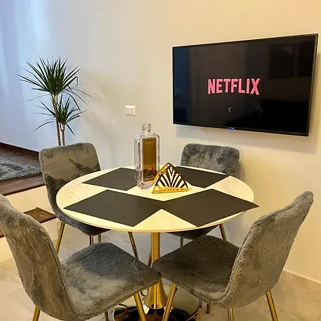 Residenza Elegante - A 5 Fermate Dal Duomo Dom wakacyjny *