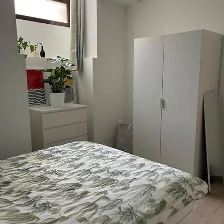 Elegant 2 Bedroom In * Milan