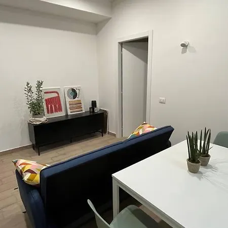 Elegant 2 Bedroom In Milan