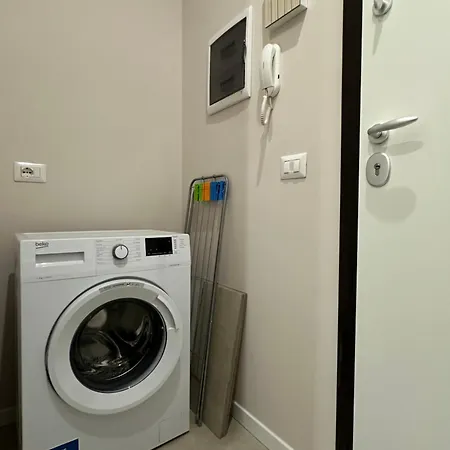 Monolocale Piazza Gambara M1 米兰