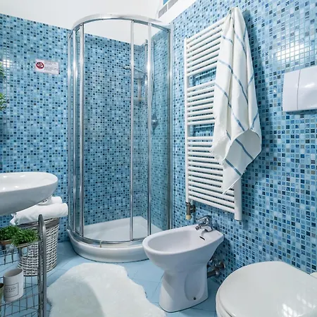 Bilocale In Via Padova 5 - Stazione Apartmán