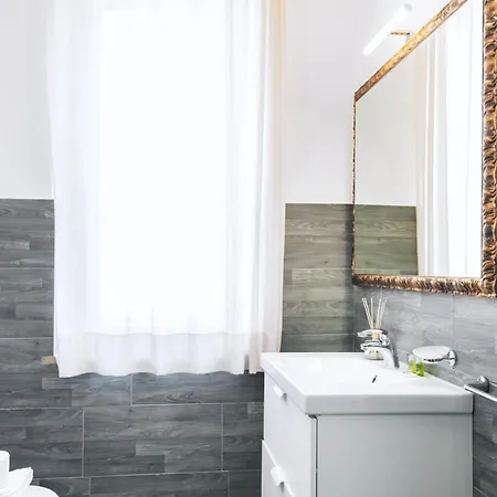 Easylife - Moderno E Luminoso In Repubblica *