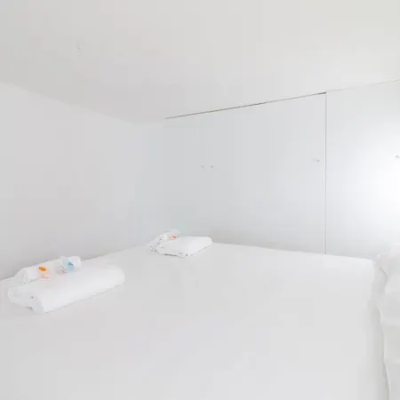 Nel Cuore Dei Navigli - * Milán