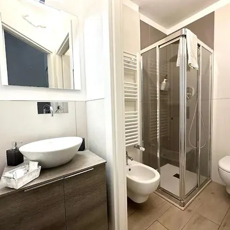 Small House Near The Station شقة ميلان